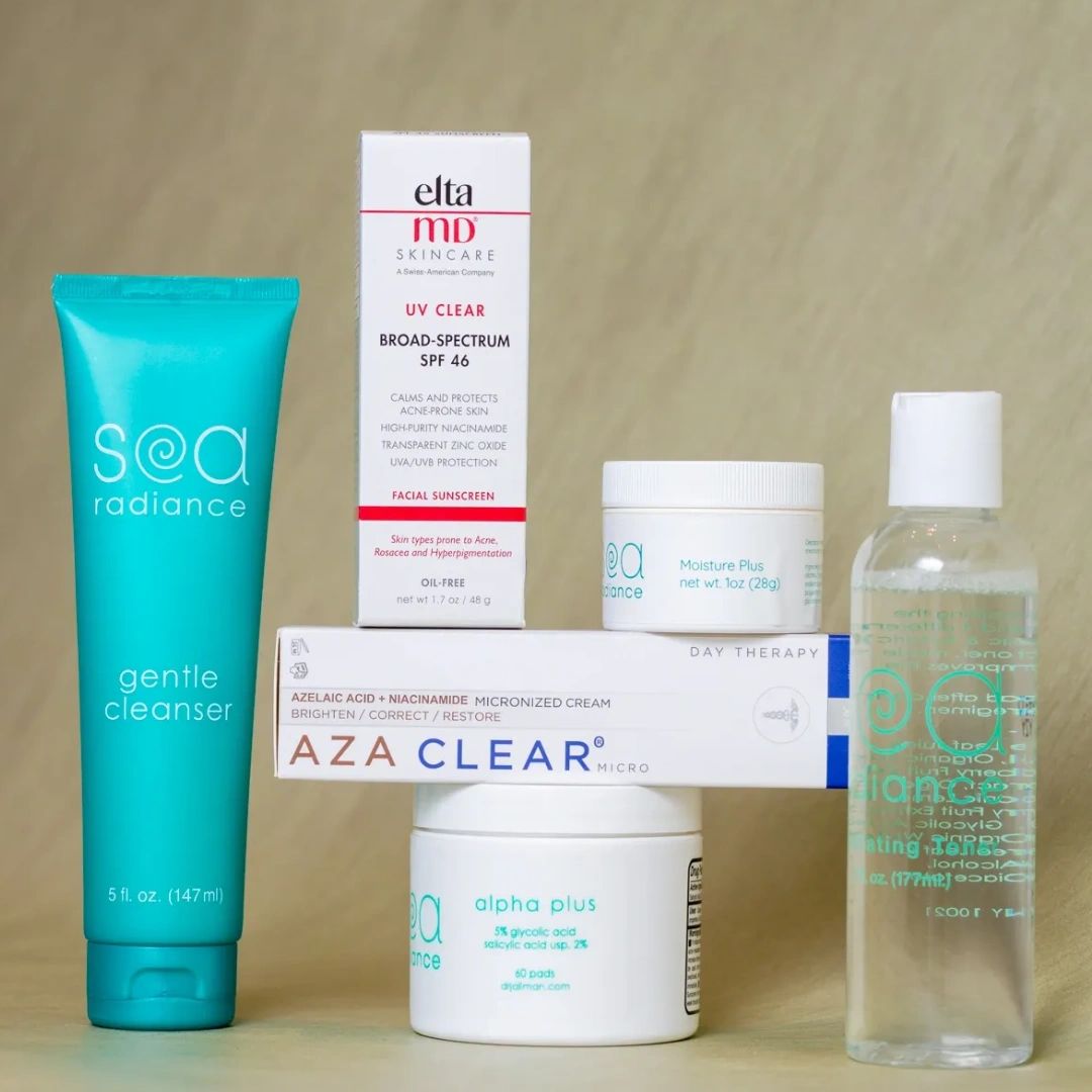 SeaRadianceSkin's tweet photo. Say goodbye to acne, and hello to smoother and brighter skin. Our dermatologist-formulated #skincare for acne prone skin is designed to treat blemishes without irritating the skin or clogging pores. https://t.co/uCRQbv65Se