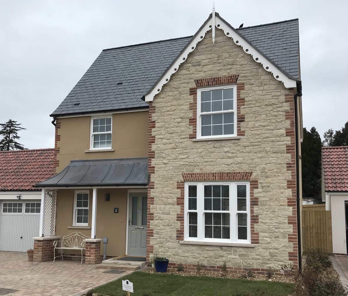 HalsallConstruc's tweet image. Take a first look at our unique luxury new build homes that we are constructing for Blue Cedar Homes Ltd at Cheddar Road in Wedmore. Leave a comment below and let us know which one you&apos;d have your eye on! 😍

#NewBuildHomes #Construction #LuxuryHomes  #Dependable #HighQuality