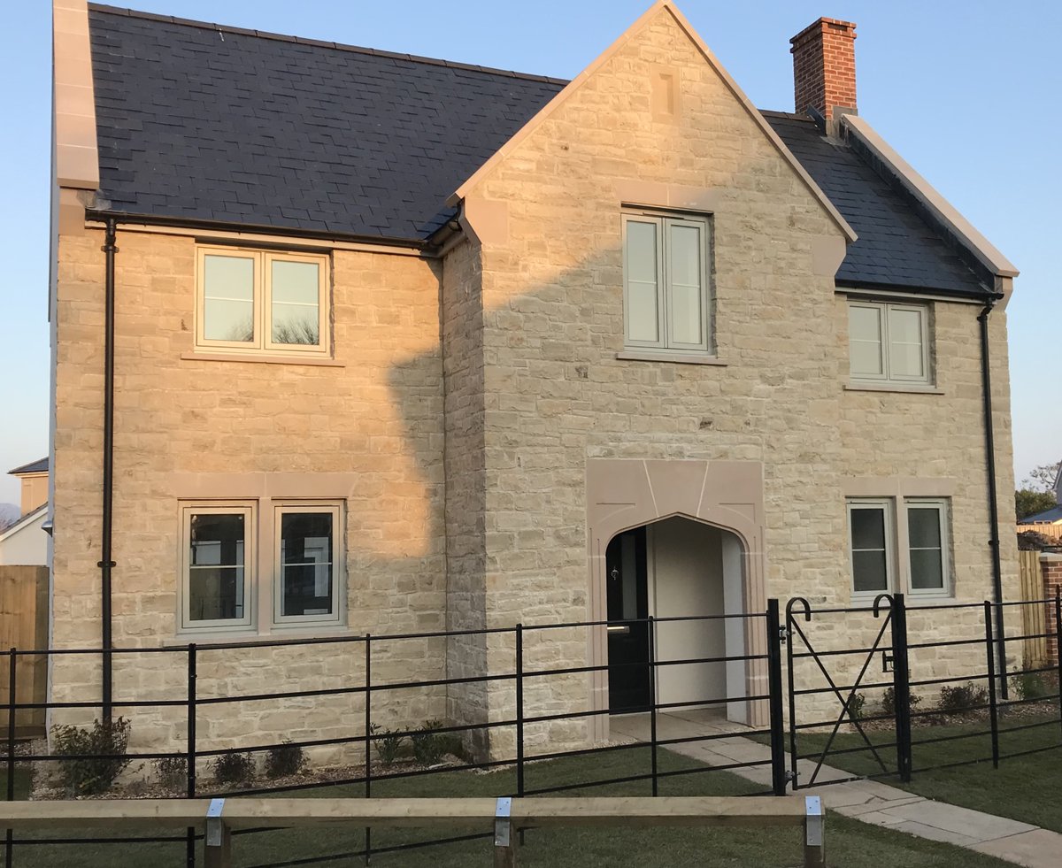 HalsallConstruc's tweet image. Take a first look at our unique luxury new build homes that we are constructing for Blue Cedar Homes Ltd at Cheddar Road in Wedmore. Leave a comment below and let us know which one you&apos;d have your eye on! 😍

#NewBuildHomes #Construction #LuxuryHomes  #Dependable #HighQuality