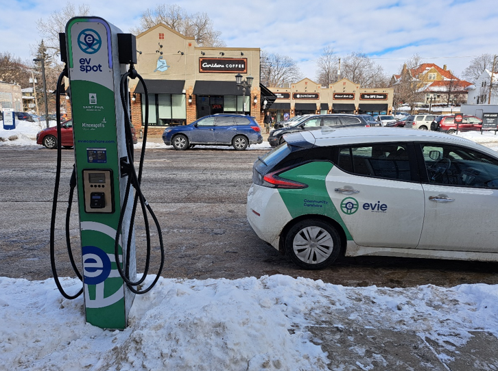 EVSpotNetwork's tweet photo. The EV Spot Network is expanding! Our newest charger is on the corner of Grand &amp; Oxford in @cityofsaintpaul. Follow us for updates on new charger locations throughout @CityMinneapolis and the Twin Cities. Charge Up. Drive On. Learn more at https://t.co/ZEou7snJ0y https://t.co/RYmlJppBeO