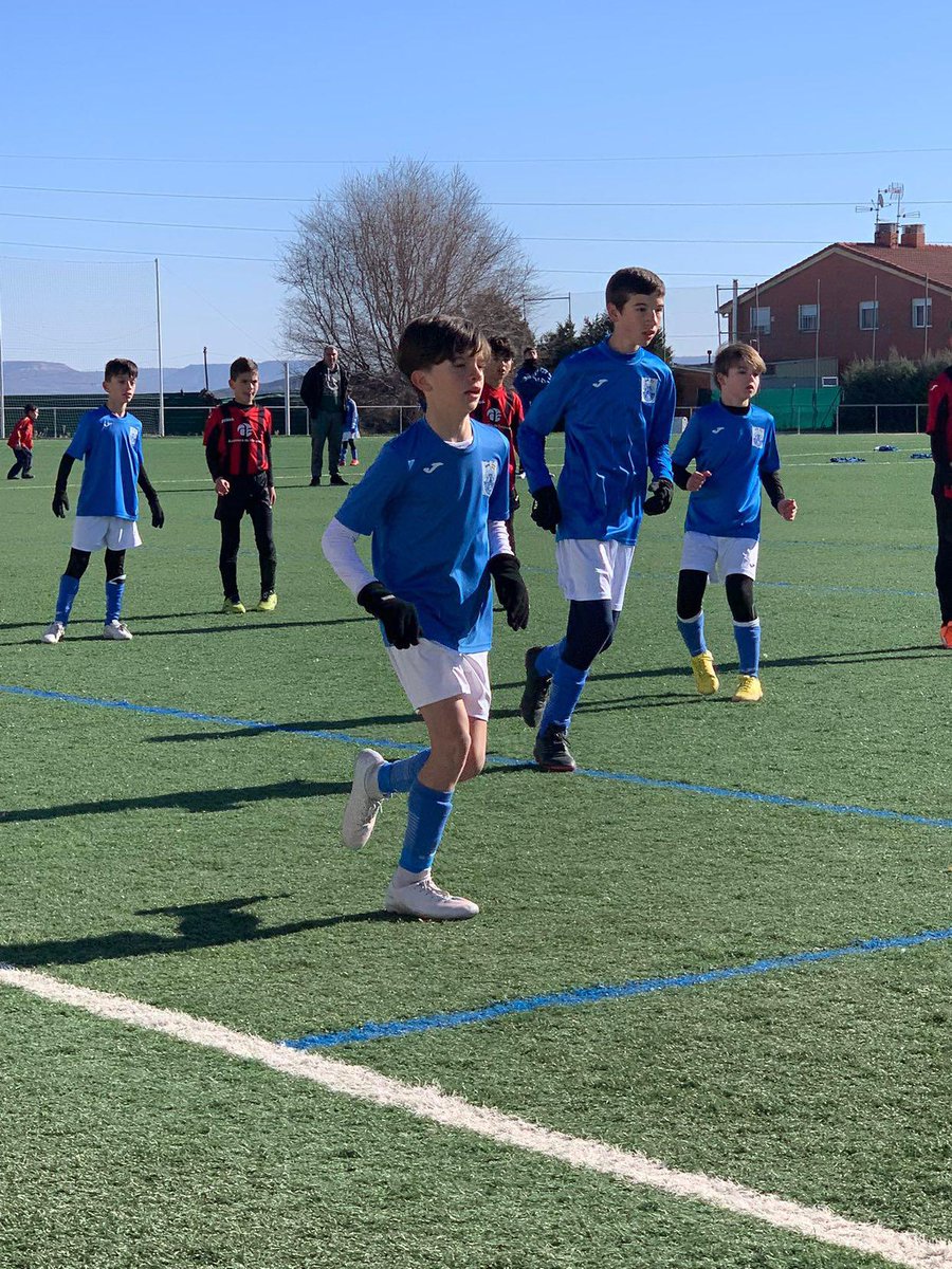cd_yunquera's tweet photo. 👦 #CanteraCDY |

🔹 Duro fin de semana para nuestros alevines en el que no pudieron sacar ningún punto.

📸 @hdoble_soccer https://t.co/n29qp3oYeD