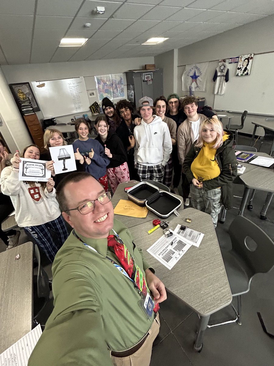 APUSHSmithers's tweet photo. Late post of Breakout game!! https://t.co/HALTm3mGWF