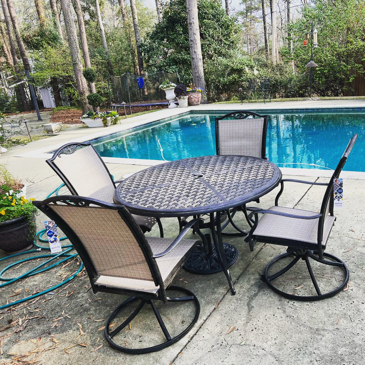 Who’s been enjoying this incredible Spring weather? This Forest Acres family is now dining poolside with their @AgioFurniture Madison dining set! Come see us for your outdoor furniture needs! #jackoliverpools