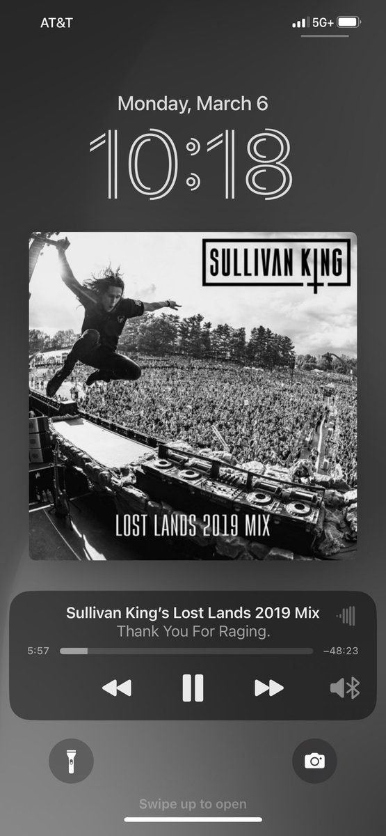 Electric_Starr's tweet photo. This fucking shit never gets old!!! Beeen running on the treadmill for 3 straight hours wtf 🤣🤣🤣 @SullivanKing https://t.co/wdPfj1DhzI
