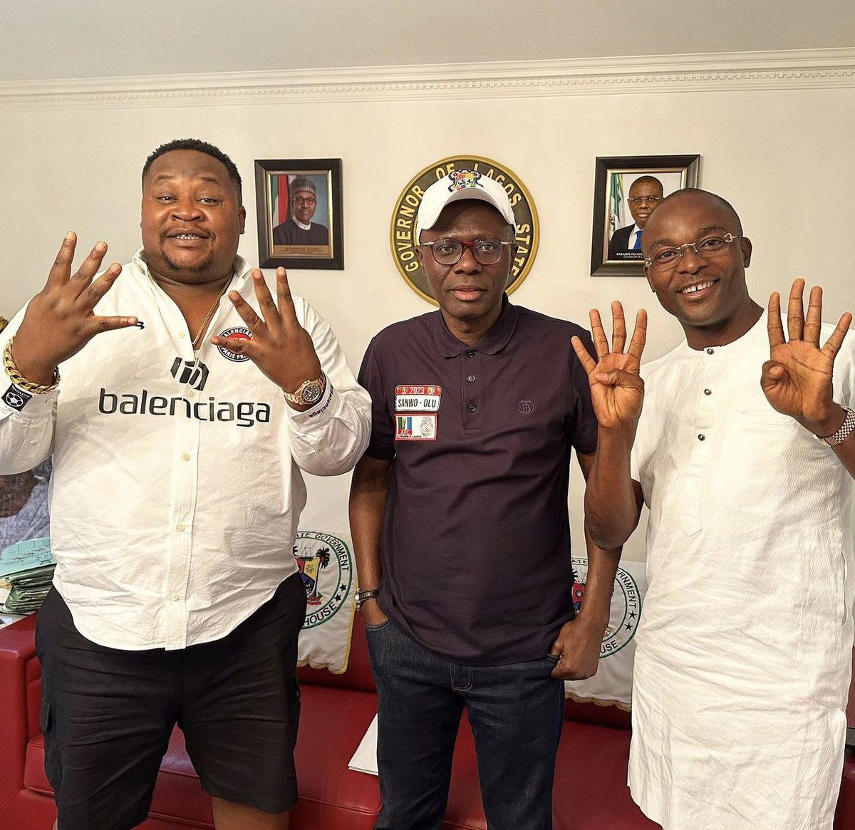 BolanleCole's tweet photo. How dare Cubana chiefpriest who is a core obidient member endorse SanwoOlu for second term! What is really happening? https://t.co/CsOSr9UiM9