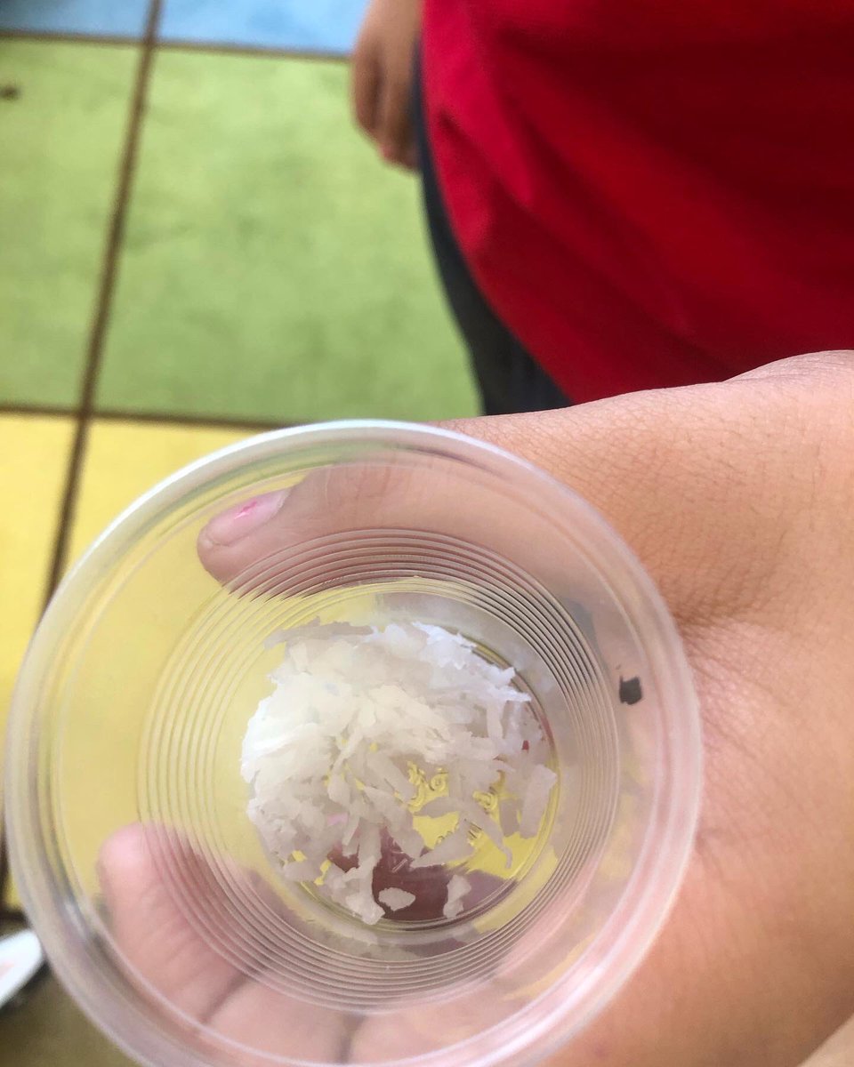 Husky Nutrition and Sport getting our week started right!! Using our 5 senses to  describe this fruit…. Can you name it? @hartford_public @hartfordsuper @uconn