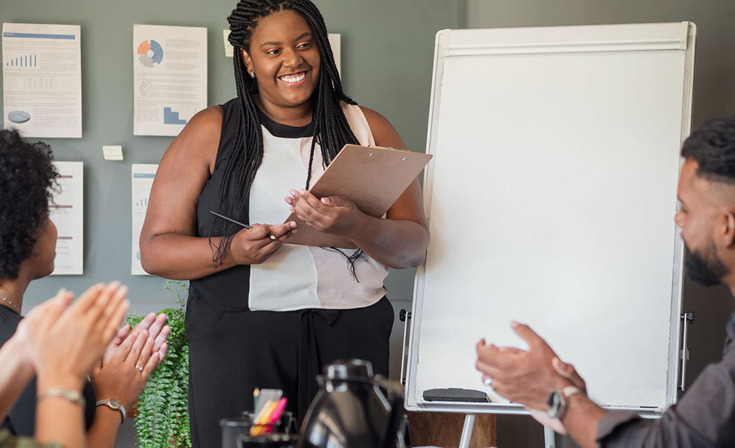 How to Make a Pitch Deck to Reel in Potential Investors bit.ly/3JgQ4Pq via @latechpark #SiliconBayou #startup #entrepreneur #funding #VC