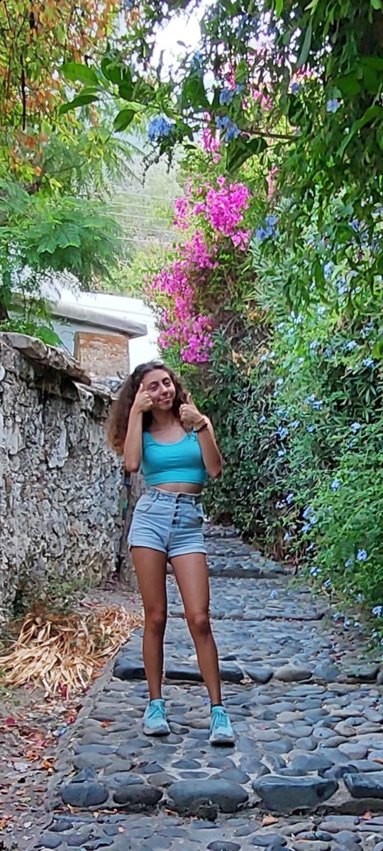 #isiascinayetindebiray Bırakın bizi ecelimizle ölelim, cehalet yüzünden değil,açgözlülük yüzünden hiç değil, rüşvet alıp lüks hayat yaşayasınız diye bizi 1 ayda yüzlerce kez öldürdünüz. #isiasınhesabısorulacak