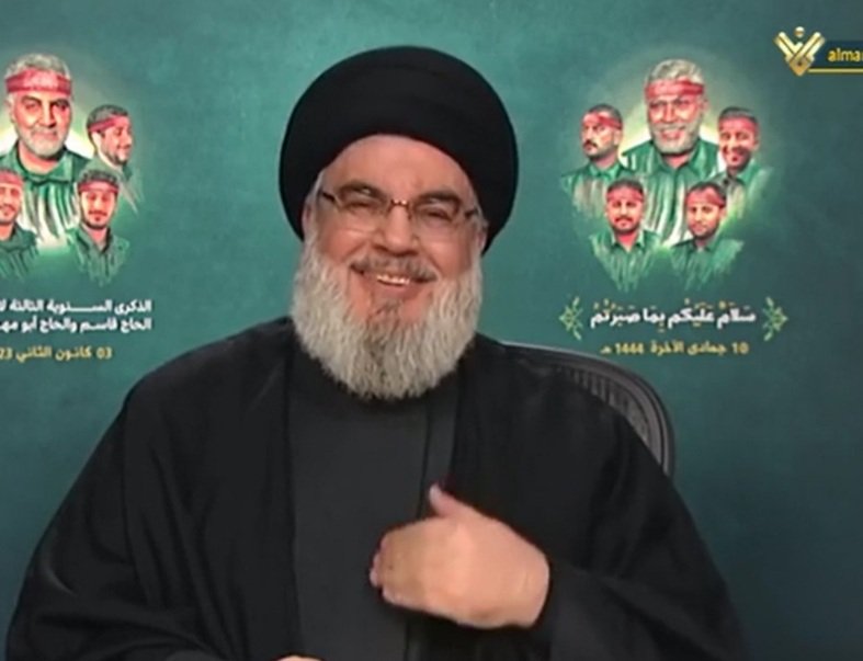 السيد ضرب بإيدو على قلبو وقالنا انا شخصيّاً احرص الناس على التفاهم.. دخيل قلبك يلي منعشقو.. منحبك 🧡