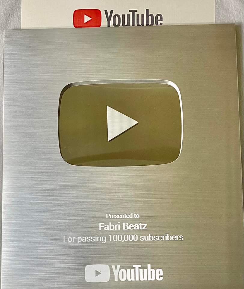 Fabri__Beatz's tweet photo. Fabri Beatz 100,000 Suscritores En YouTube 🔥🚨 Fabri Beatz 💪🏾 https://t.co/jlzjK1DYsr