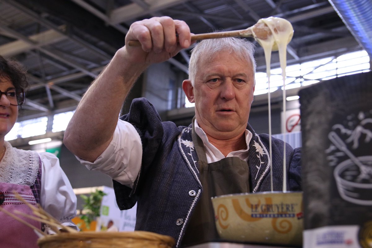 mrg_medias's tweet photo. 📸 Quelques photos de la journée d'hier, la dernière au salon international de l'Agriculture 2023 ⬇ https://t.co/AifniBvqNI