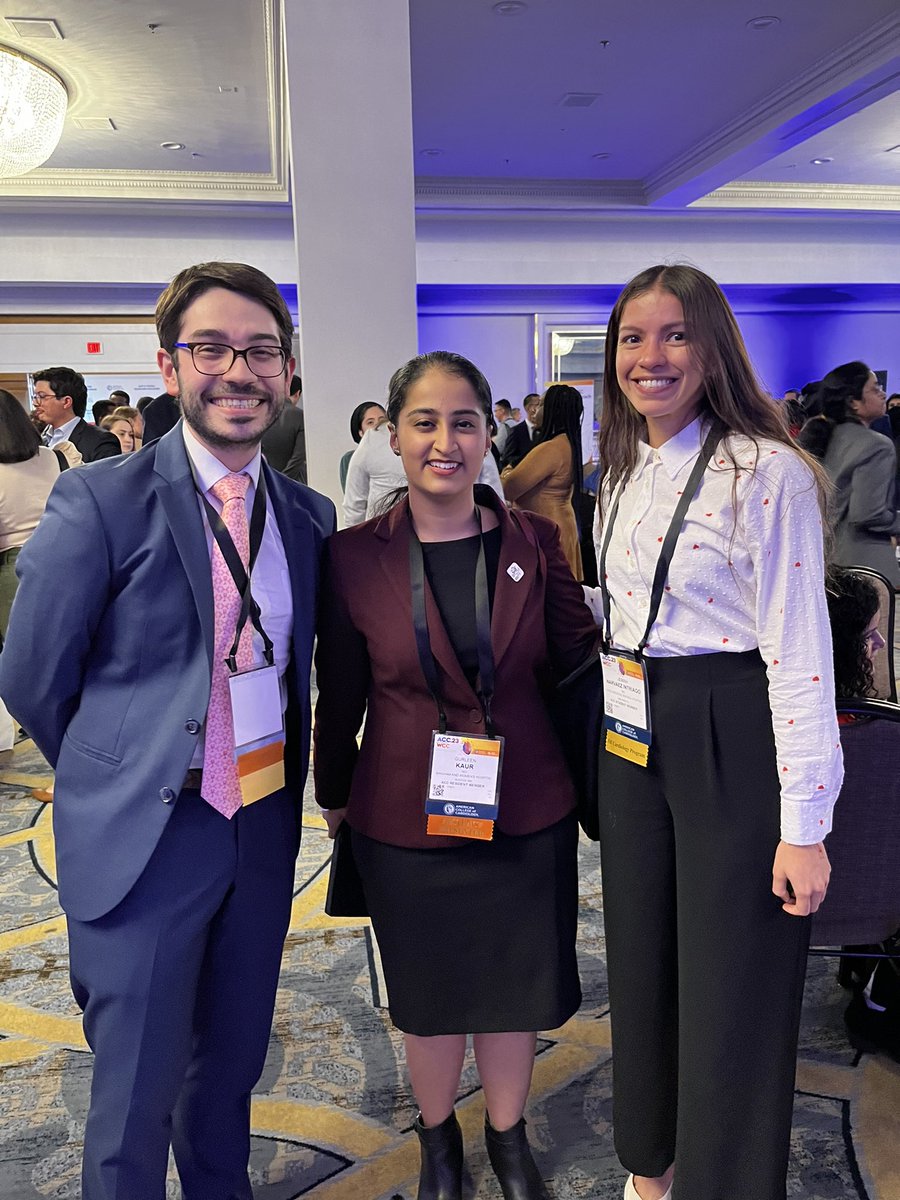 Mind-blown after #ACC23!🫀Presenting my research on quantifying uncertainty in CVD risk prediction was a personal highlight, and I'm grateful to have connected with so many brilliant minds who continue to inspire me.

#cardiology #ACCDiversity #futureofcardiology #cardiotweeter