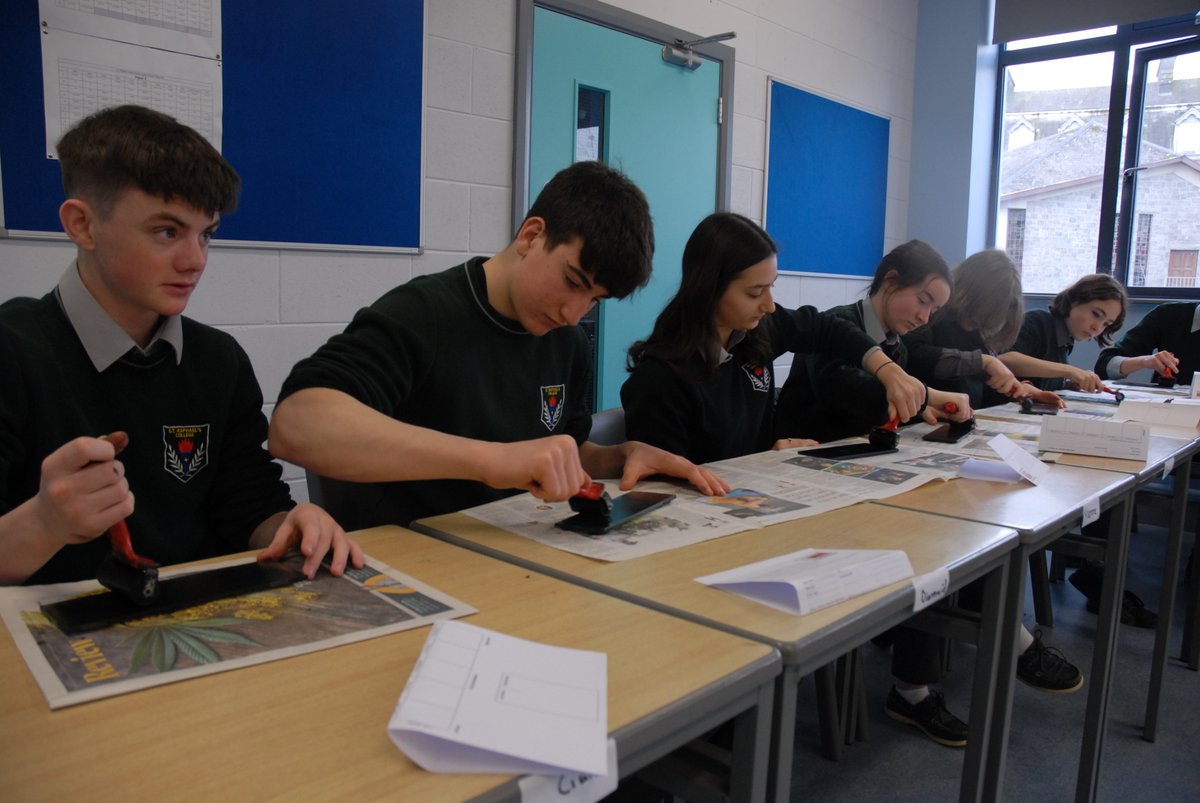 St. Raphael's College tweet media