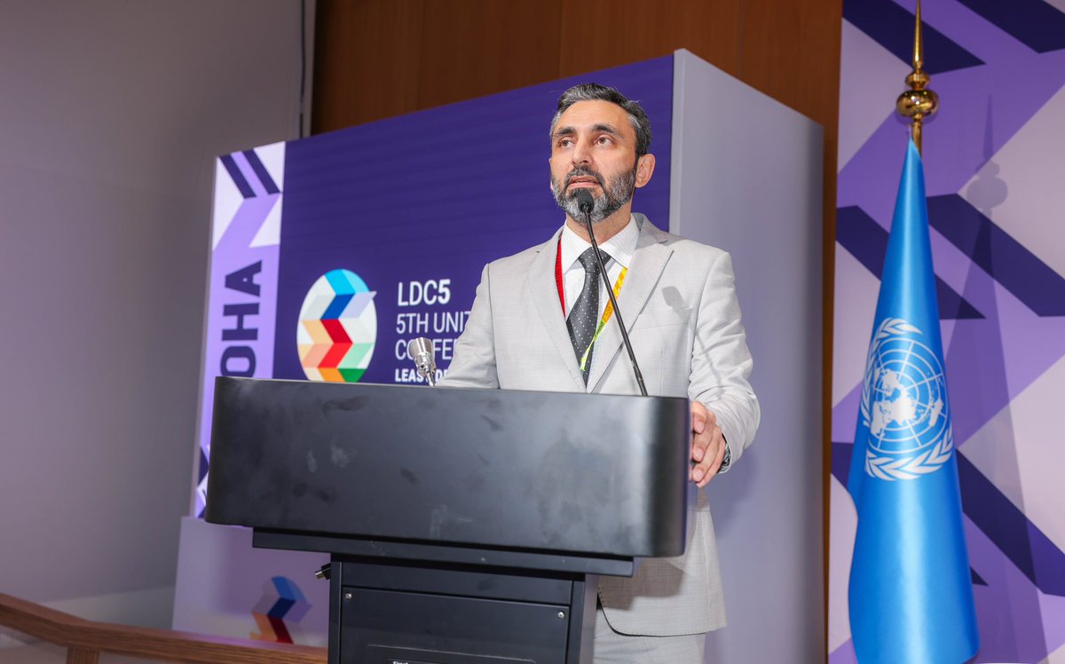 QRCS's tweet image. شارك في الحلقة النقاشية السيد فيصل العمادي  @Faisal_AlEmadi المدير التنفيذي @QRCS ، ودكتور فوزي أمين رئيس بعثة الاتحاد الدولي في مجلس التعاون، د. حسام فيصل رئيس وحدة الكوارث @IFRC_MENA ، وأدار الحوار السيد أيهم السخني رئيس التخطيط والدراسات بالهلال الأحمر القطري #LCD5