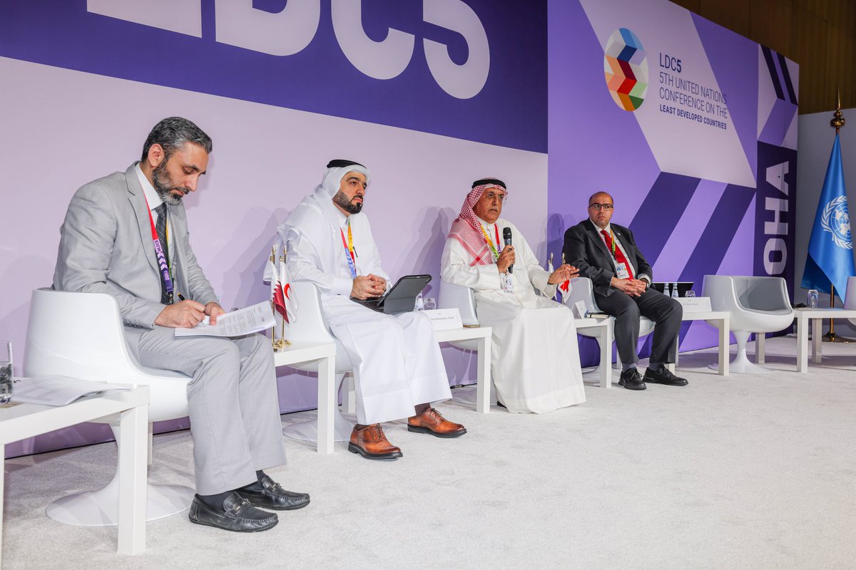 QRCS's tweet image. Guest speakers included CEO of #QRCS @Faisal_AlEmadi , Head of #IFRC Mission in GCC @DrFawziAmin &amp;amp; @hosamfaysal Head of Disaster Unit at IFRC MENA Regional Office, with Head of Planning &amp;amp; Studies at QRCS Aiham Al-Sukhni as moderator #LCD5