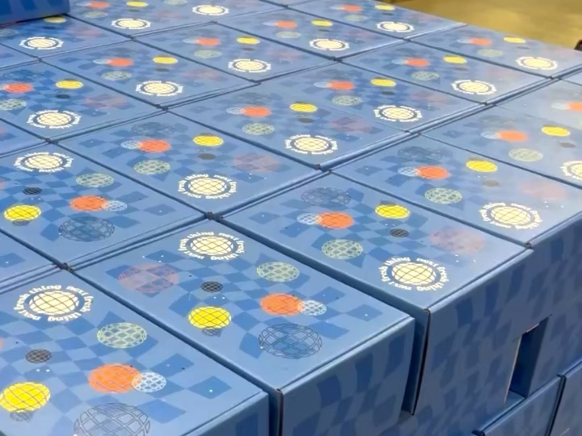 HALOBrandedSlns's tweet photo. The inspiration you crave is on its way. Get excited to unpack the latest from our Q1 inbox and discover what it means to truly live intentionally. 🌎 🌱
#SayHALO #HALOinbox #clientgifts #corporateswag #brandedmerch #swag #b2b #brandcollection #promotionalproducts https://t.co/KkUyzlC9CA