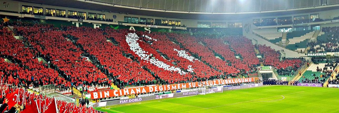 Türkiye Cumhuriyeti'nde yaşayıp onurla şerefle Türküm dediğin için sana düşmanlar <a href="/BursasporSk/">Bursaspor</a>'um... #BursasporTürkiyedir