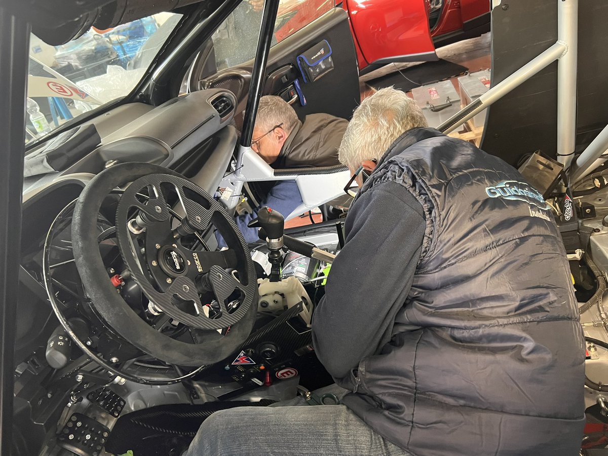 Albert Llovera tweet media