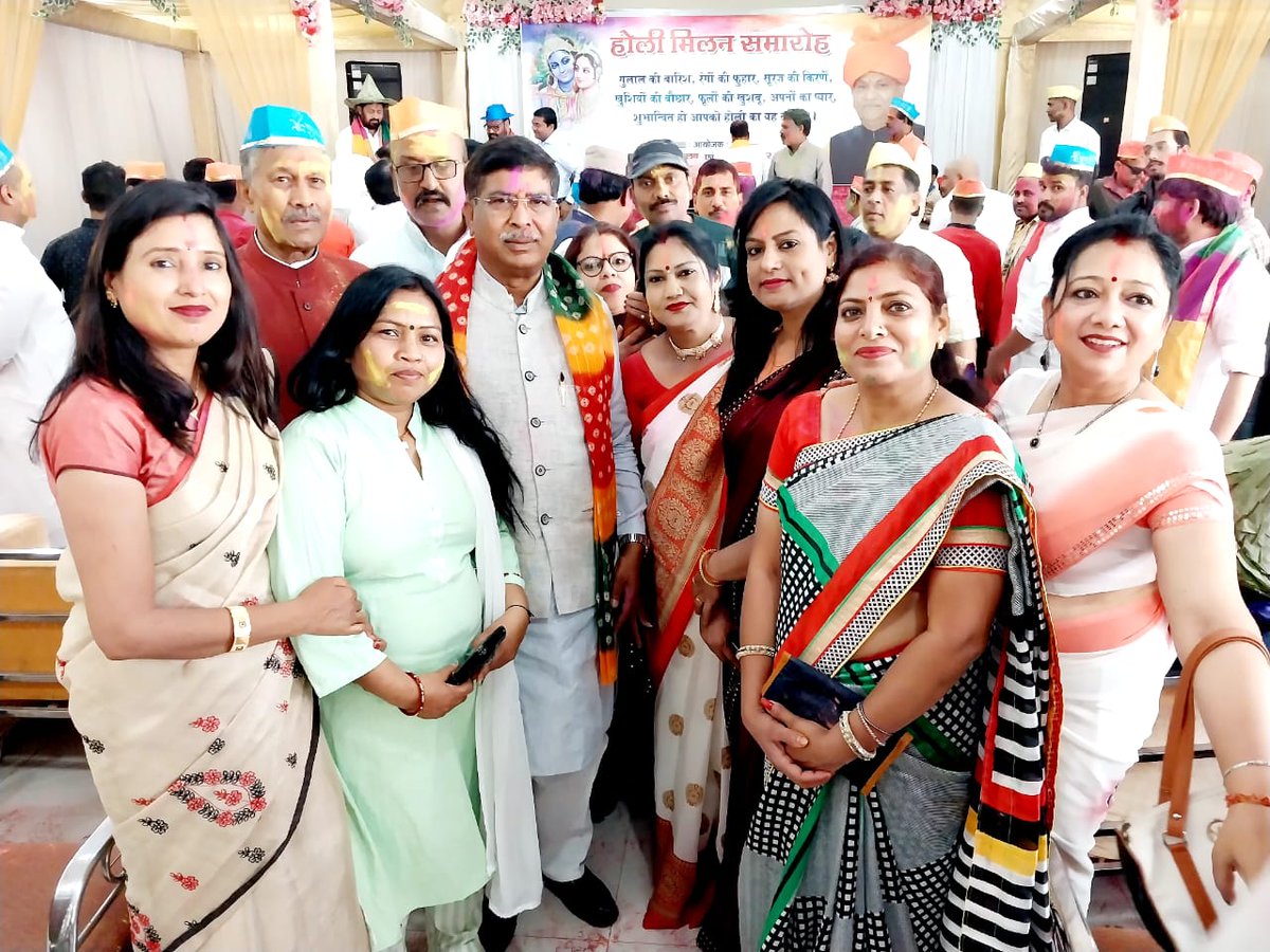 RitzSony's tweet image. रांची के विधायक श्री सी पी सिंह जी के होली मिलन समारोह में....
#CPSingh #ranchimahanagarmahilamorcha #VanathiBJP #bhajpajharkhand #holimilan