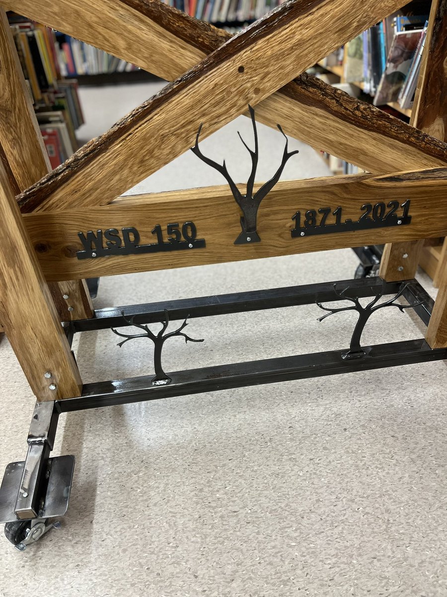 WSD 150 Time Capsule has arrived at Meadows West School! @WinnipegSD <a href="/SsantosSonia/">Sonia Medaglia Dos Santos</a> <a href="/wwpianoman/">Wayne Wyke</a> <a href="/RBRussellHS/">R. B. Russell HS</a>