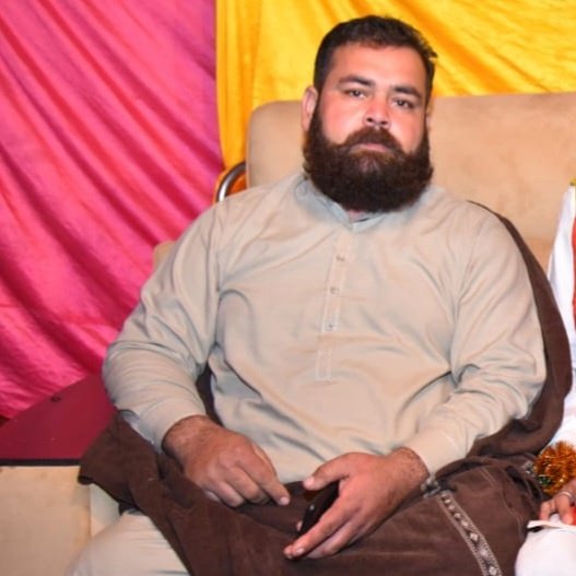 #NewProfilePic
آپ ہر کسی کیلئے مناسب نہیں ہو سکتے 
لیکن آپ ہمشیہ ان کیلئے بہترین رہیں گئے 
جو آپ کے مستحق ہیں 💯❤️