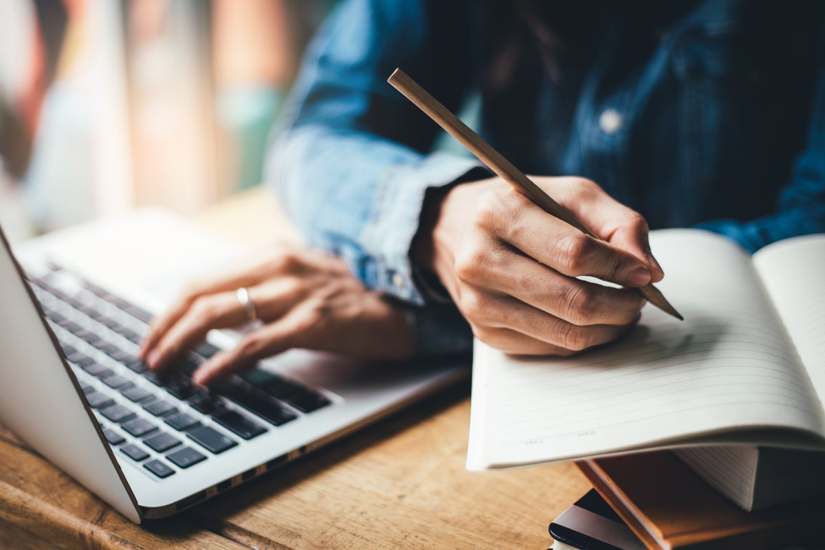 etfeuropa's tweet photo. Do you have #research ideas about
1️⃣skills related to technologies, digitalisation, greening
2️⃣skills identification tools; 
3️⃣evidence on skills needs.
🤜 This is your chance: We are looking for research #proposals.
❗️Deadline 15 March 23
➡️ Learn more: https://t.co/t99VVpkmIN https://t.co/N1zGAmrTwn