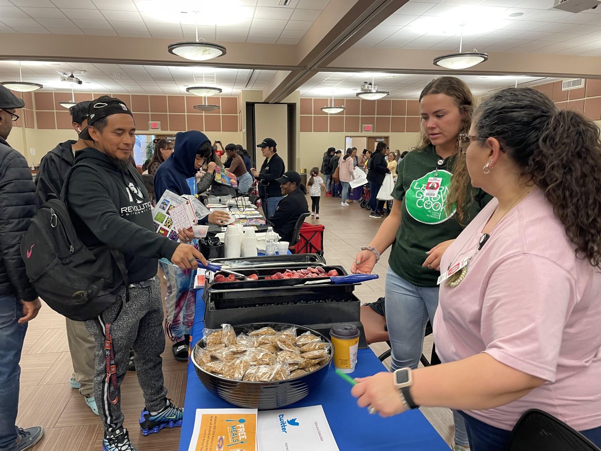 F.A.C.E health fair was a hit!💪🏽🍎The community checked their blood pressure and learned about healthy meals and other benefits of a healthier lifestyle! Thanks to all who made it possible! #AldineConnected