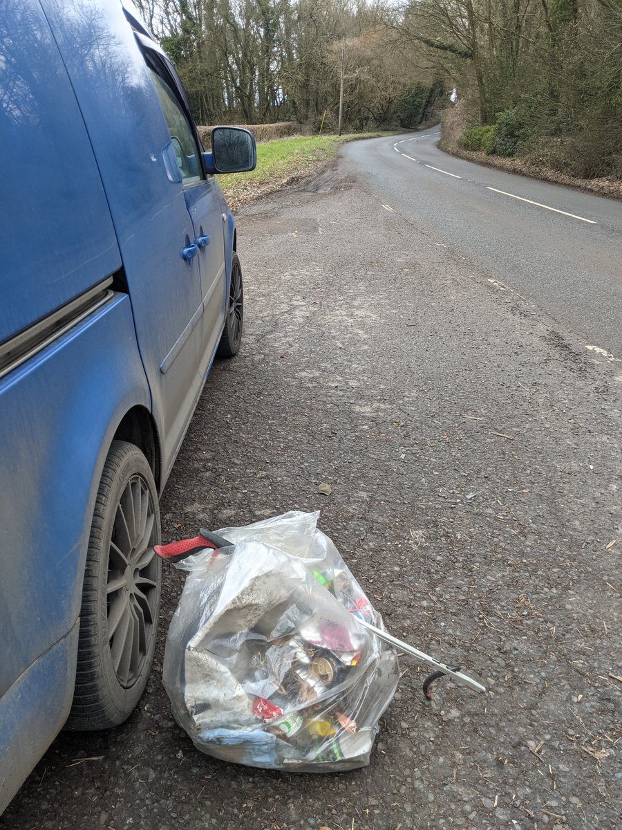 EricTorrington's tweet photo. #Tip & #pick day. All that fly-tipped stuff in the garden that made #shecwhomustbeobeyed go off the scale code red has gone. Also #litter picked two drop in lay-bys on the A4135 to #PykeQuarry. Van loaded for the #recycle #metal run tomoz. Supporting @StroudDC @TruckersUp https://t.co/1hDSnqmPOj