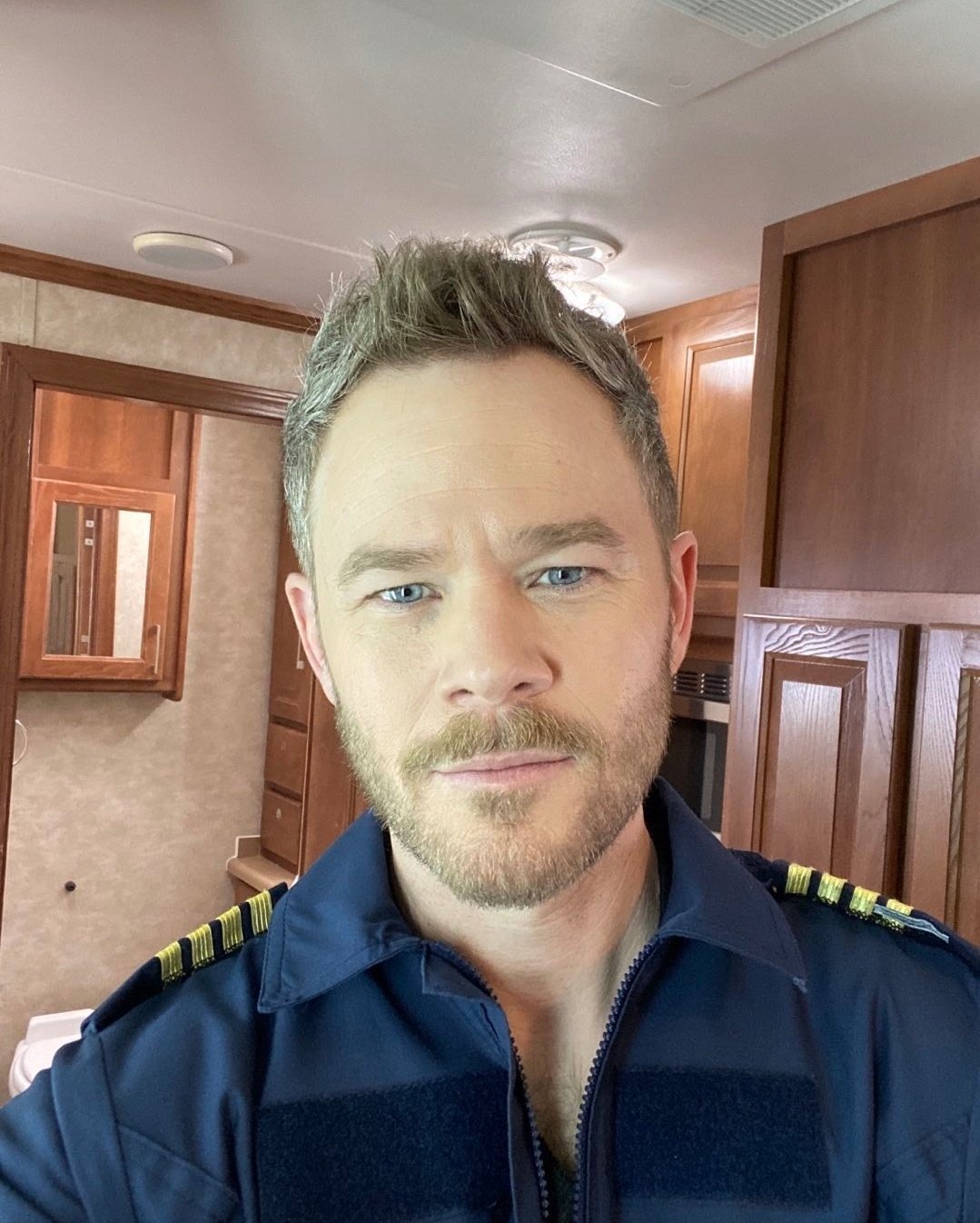 Aaron Ashmore (@AaronRAshmore) / Twitter