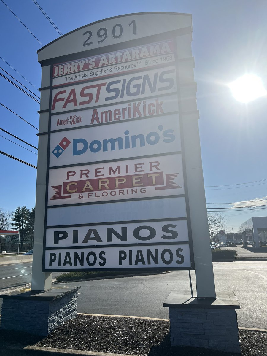 David Mattioli (@davemattioliasm) on Twitter photo Hitting up the strip malls on CRU Monday #getyourswagoutside <a href="/Mike_V_Lamb/">Mike Lamb</a> <a href="/MikeSBurgess_/">Michael</a> @BenitoMoHPa Hitting up the strip malls on CRU Monday #getyourswagoutside <a href="/Mike_V_Lamb/">Mike Lamb</a> <a href="/MikeSBurgess_/">Michael</a> @BenitoMoHPa