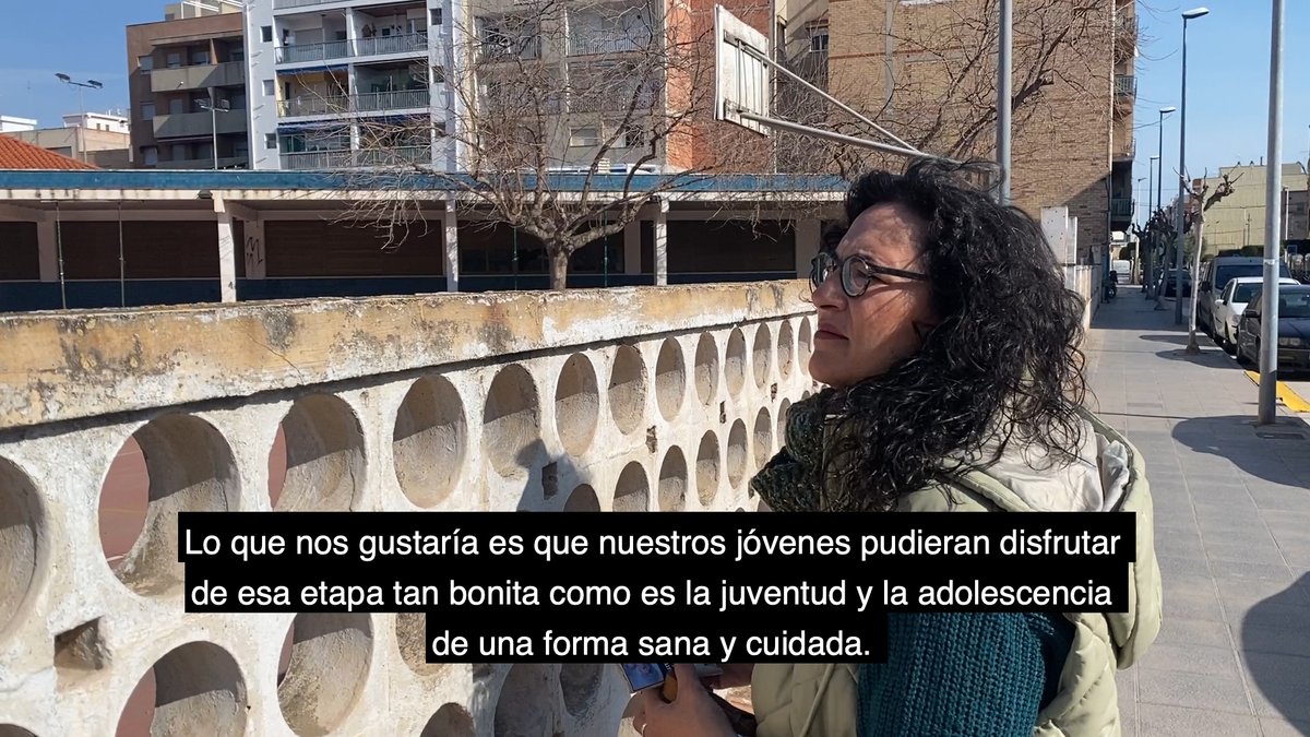 La candidata Núria Isern es fixa la creació d’un Casal Jove per #Benicarló entre els objectius de la pròxima legislatura bit.ly/casaljove