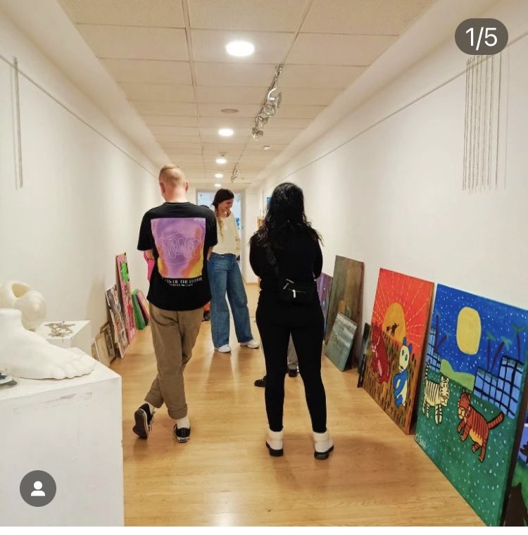TorrelodonesE's tweet photo. Ven a Torreforum a conocer las obras que nuestros jóvenes han presentado para la vigésima edición del #CircuitoArteJoven
@zonajoventorre 
@ayto_torre https://t.co/NtC8oTKBso