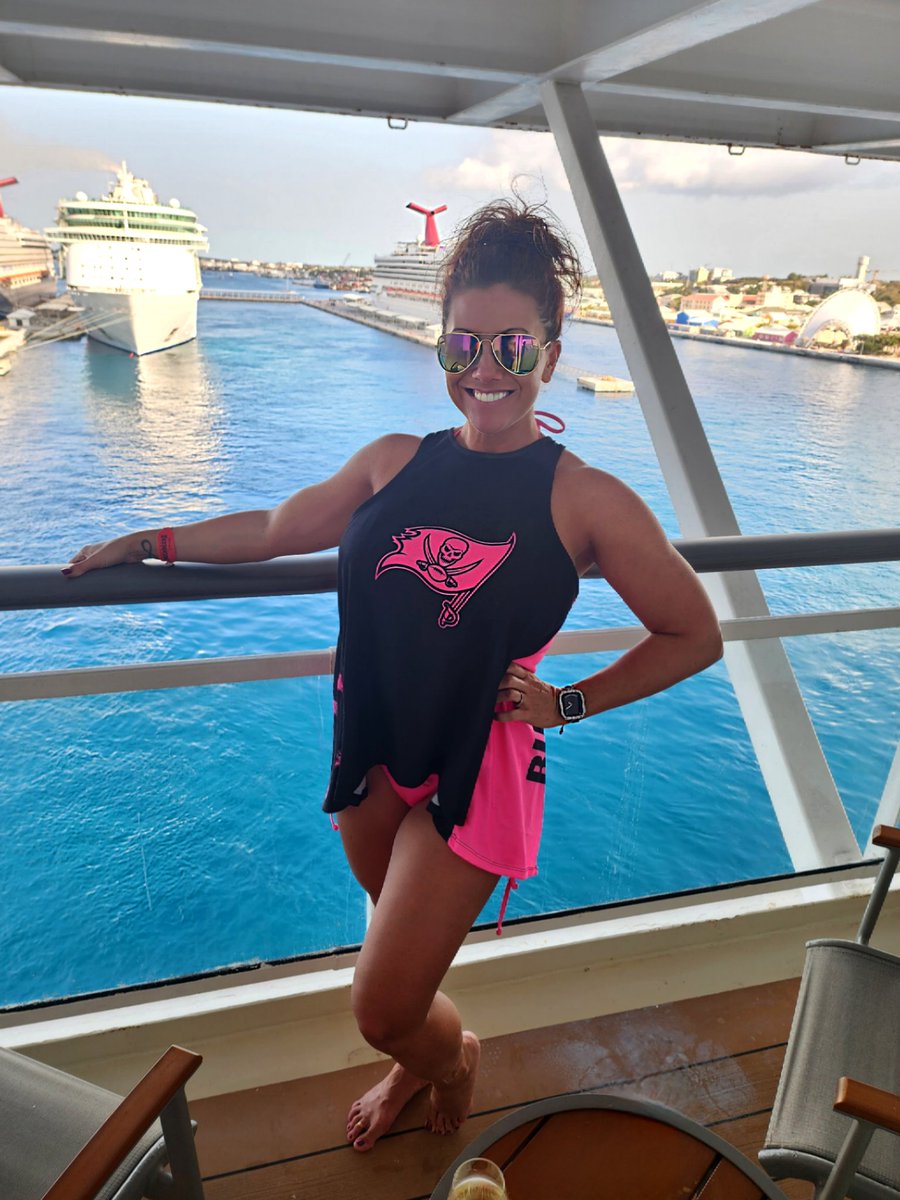 Briana Brady on Twitter: "http://Onlyfans.com/bribrady last day of the Tampa Bay Buccaneers