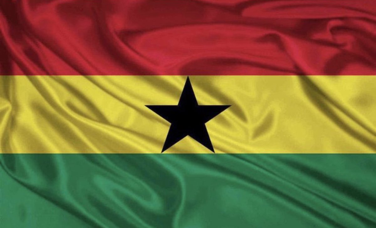 Stephdefined_'s tweet photo. The Flag:                                        The Face: https://t.co/7jv1WxQkqE