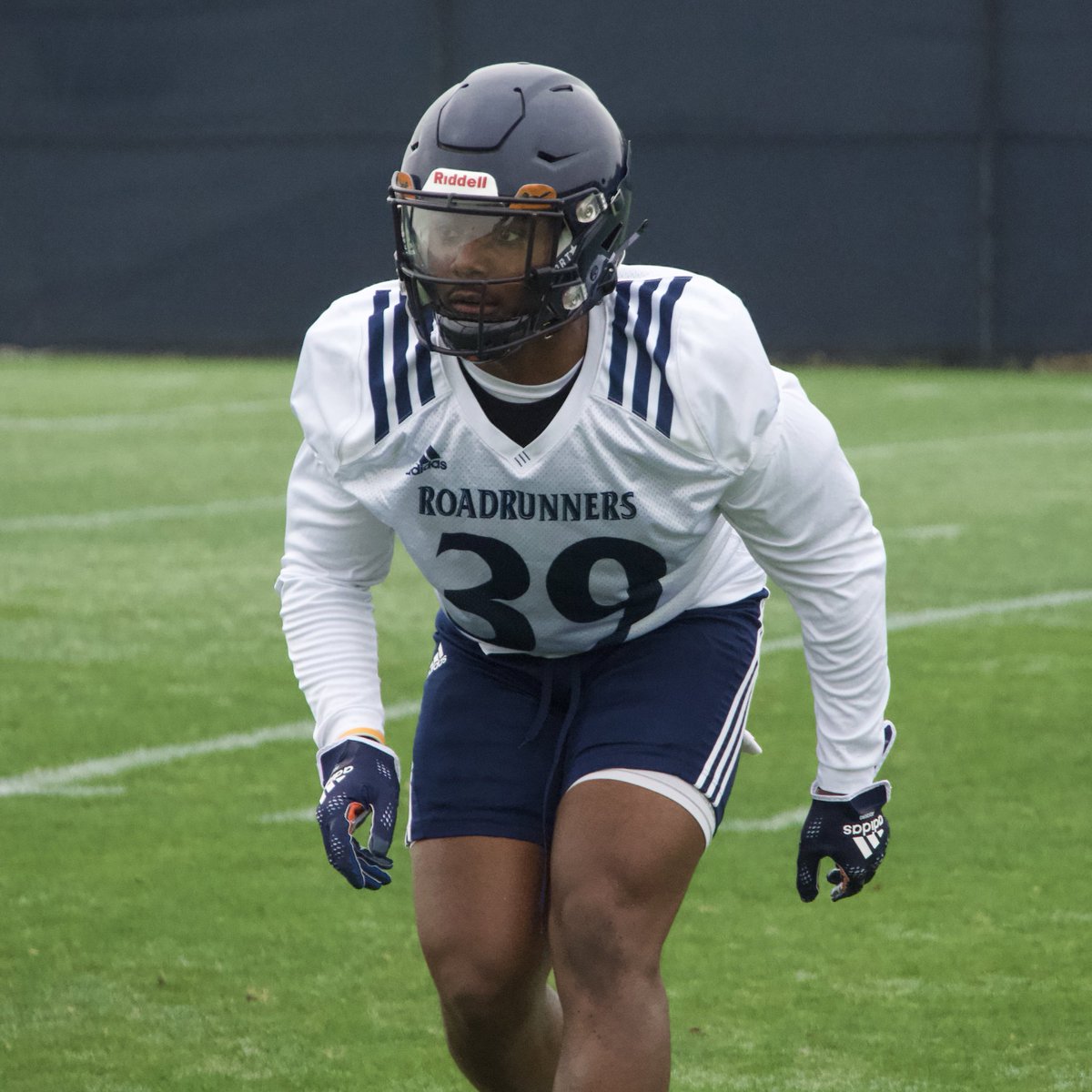 Along The Wire tweet media