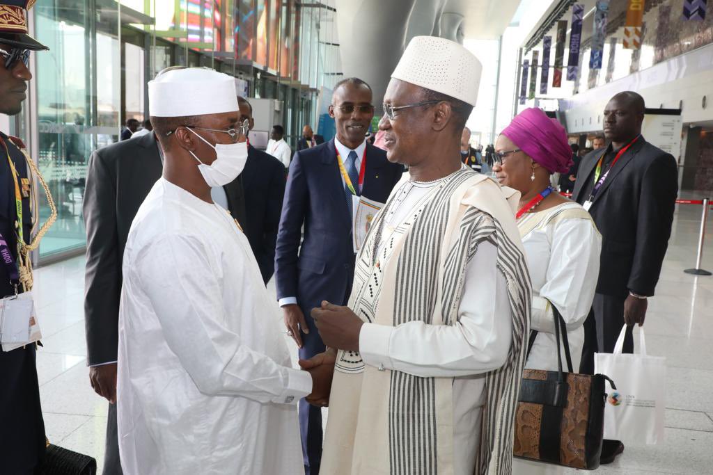 ChoguelKMaiga's tweet photo. J’ai brièvement rencontré le Président de la Transition du Tchad le Général Mahamat Deby qui prend part à la 5è Conférence des PMA, dimanche 5 mars 2023. https://t.co/nIoPpGohrq