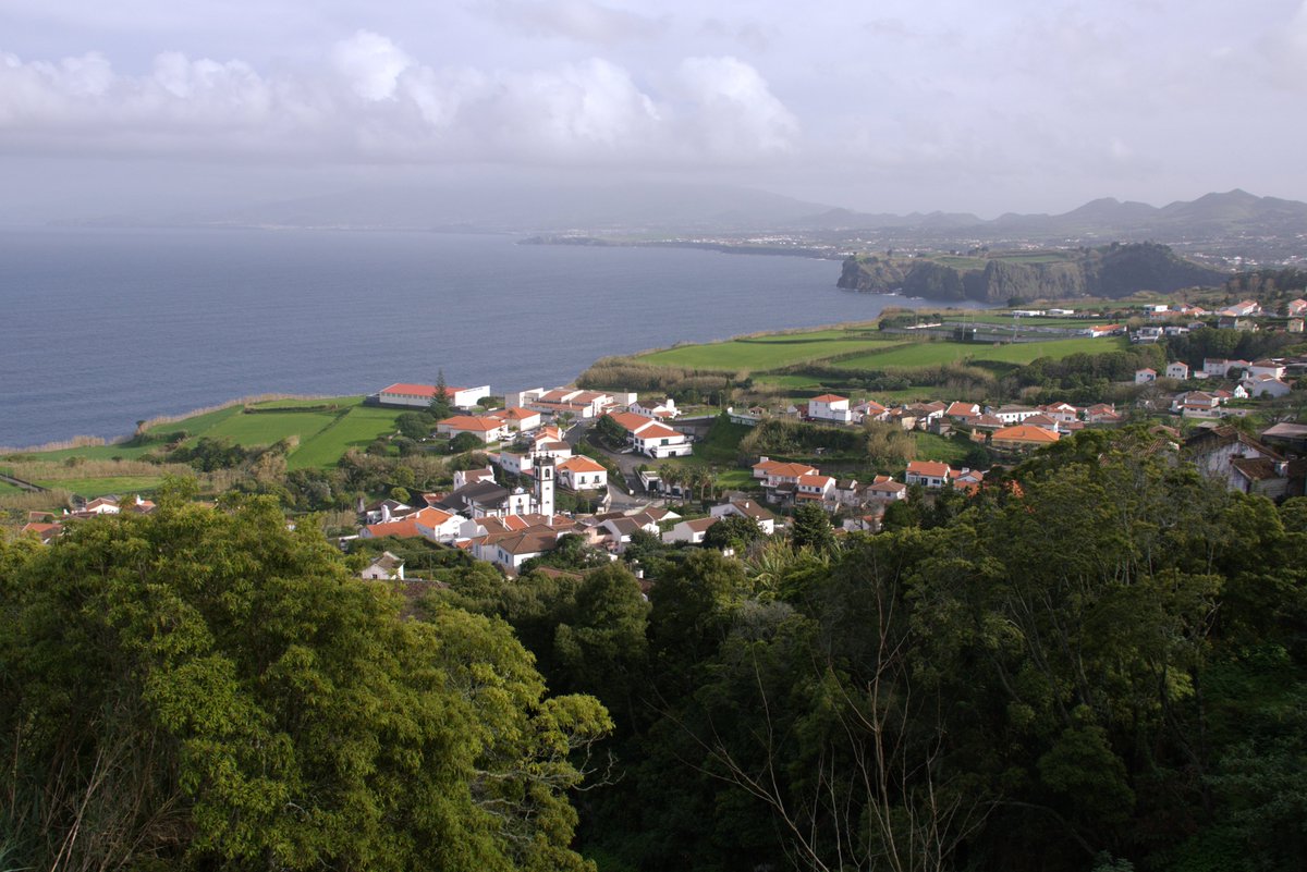 KarinSubrtova's tweet photo. Sao Miquel, Azory 🇵🇹
Den 6.
Celý ostrov Sao Miquel jsme již skoro objeli, poslední zbývající částí bylo západní a severozápadní pobřeží. Vyhlášená je pláž s černým pískem v příjemném letovisku Mosteiros🖖
#now2023 #pohledyzcest #azors #saomiquel https://t.co/T5EJZ8ZmfY