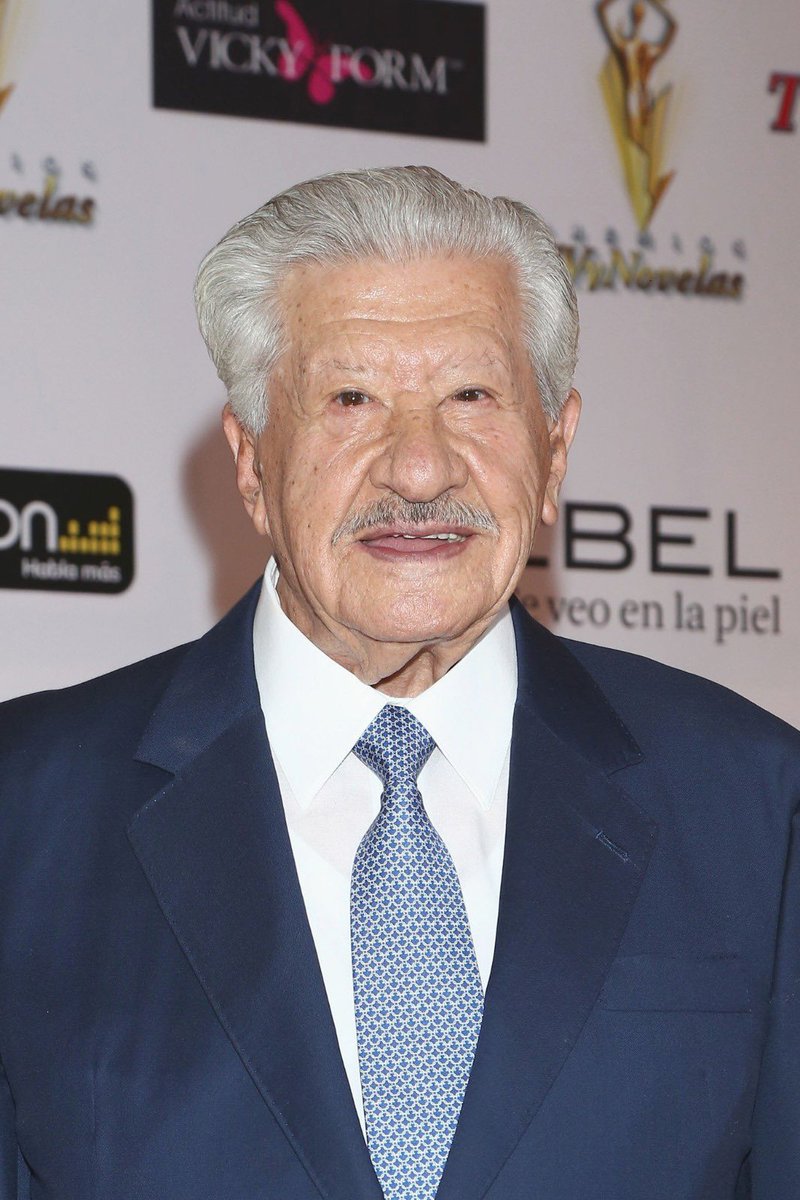 #AHORA |
Confirman que el actor Ignacio López Tarso, de 98 años de edad, permanece hospitalizado desde el 3 de marzo debido a síntomas de neumonía y problemas intestinales. Se reporta estable.