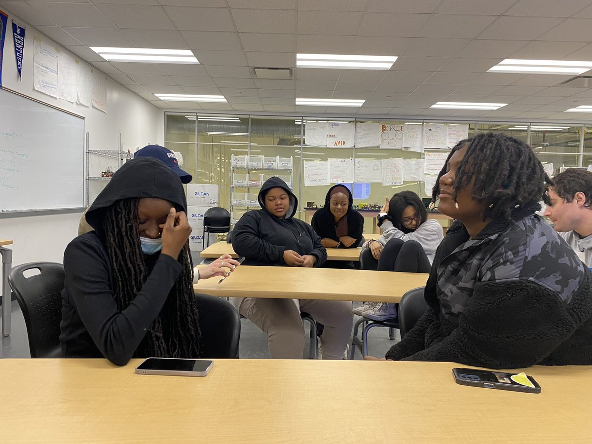 Rise4RealChange's tweet photo. Met with Lighthouse Studios to make the short film including each member in the AVID class’s story! So excited to work with them for the Service day. More information on our website, click the link in bio to learn more. #rise4realchange #RiseTogether #collegeprep #nonprofit https://t.co/IGa6PtDm6a