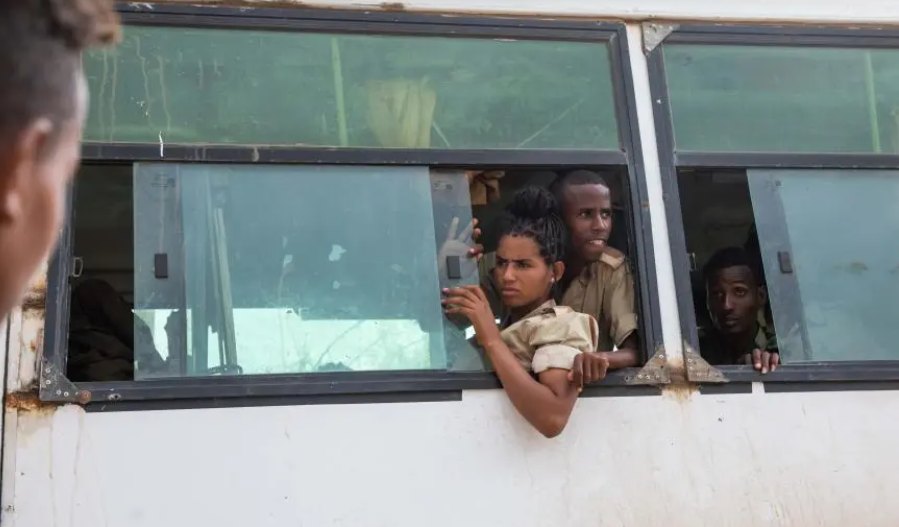 LaetitiaBader's tweet photo. With collective punishment of relatives of deserters in #Eritrea &amp; more reports of Eritrean force abuses in Tigray met by govt blanket denial int'l scrutiny on #Eritrea remains key. @hrw at @UN_HRC today //www.hrw.org/news/2023/03/06/statement-eritrea-during-interactive-dialogue https://t.co/I6kbGXBv9v