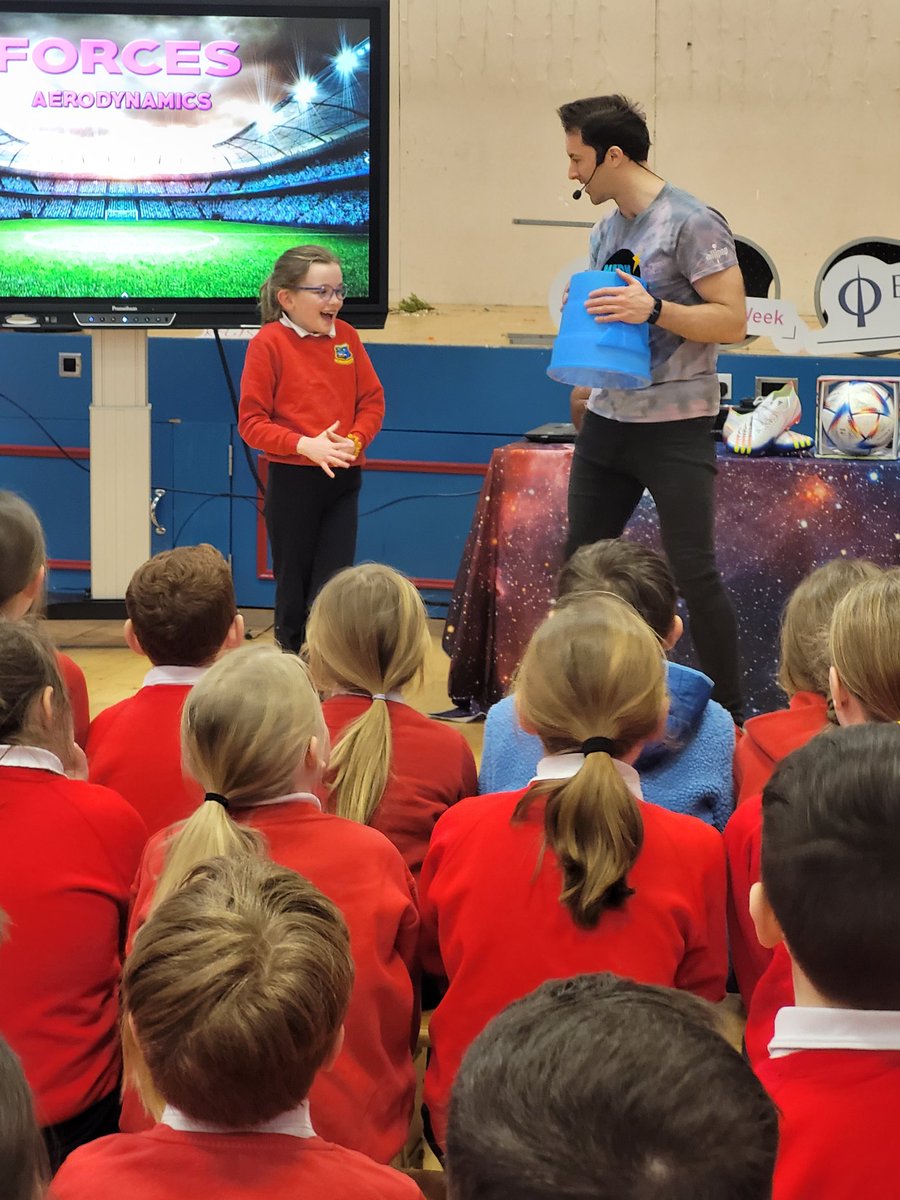 All students were treated to a superb showcase of science today. The theme was engineering in sports. Huge thanks to #markthescienceguy <a href="/MarkLangtry/">Mark Langtry</a> and to <a href="/engineerireland/">Engineers Ireland</a> and <a href="/midlandsscience/">Midlands Science</a> for organising such an exciting event #STEPSEngineeringWeek
