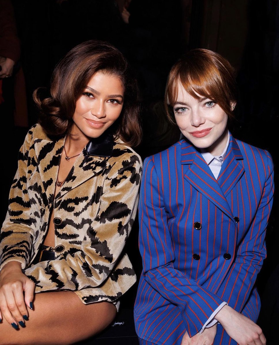 Zendaya Updates on Twitter: "Zendaya & Emma Stone at Louis Vuitton’s