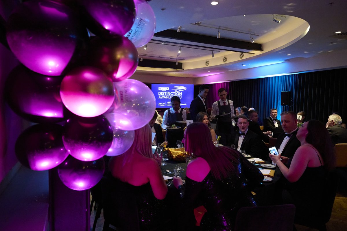 DraytonKia's tweet photo. 🏆 DISTINCTION AWARDS 2023 🏆

On Friday 25th February 2023, we celebrated our 4th annual Drayton Motors Distinction #Awards - a glittering ceremony to recognise those who truly drive #excellence within our ranks.

Read more here > https://t.co/7HJJAydObE https://t.co/Obm64iVS8X