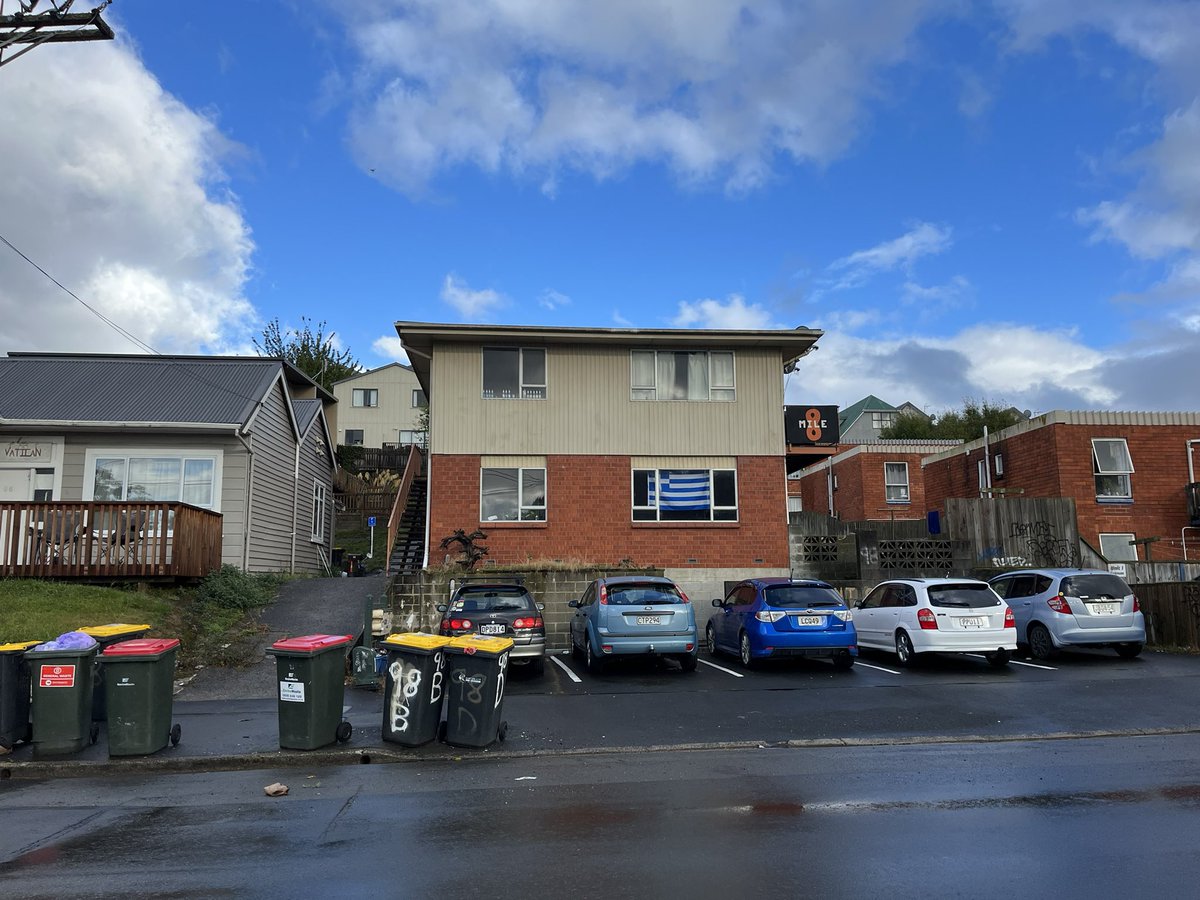 DnFlatNames's tweet image. 8 Mile on Harbour Terrace #flatnames #scarfieflats #housenames