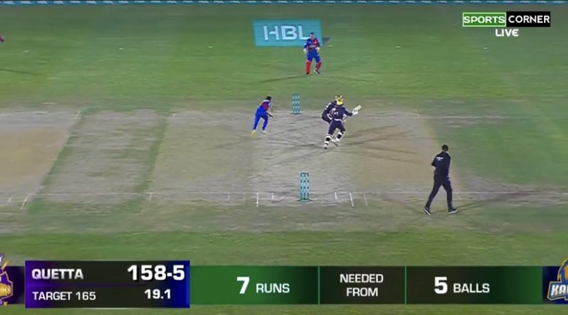 From this to that SARFARAZ has come a long way
Sacrificing his wicket for GUPTILL JANI 🥰
#QGvKK