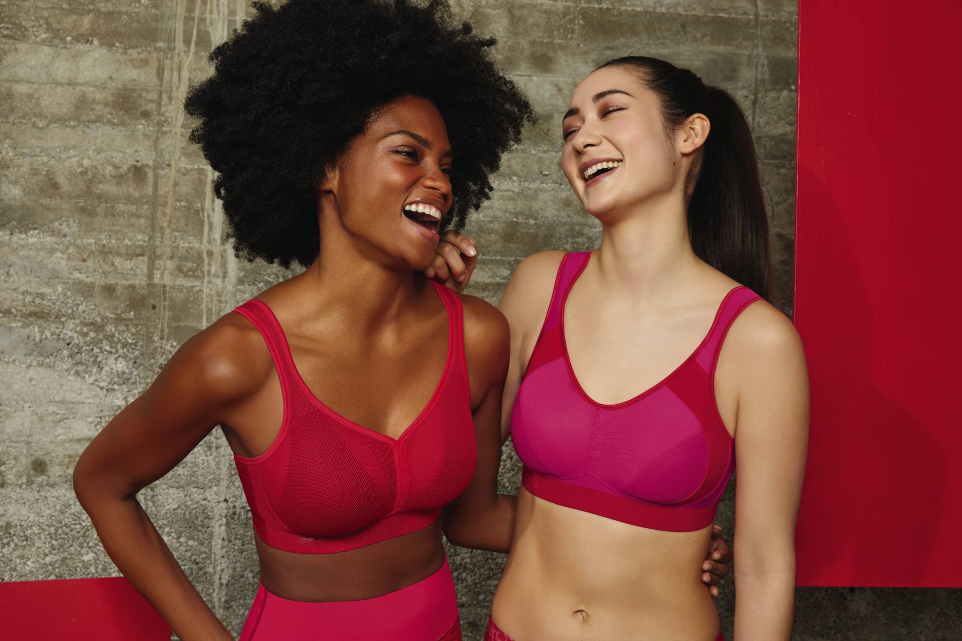 Anita USA on X: Our bestselling Sports Bras are now available is the new,  exciting Lipstick colorway in our Air Control DeltaPad and the powerful  Candy Red in our Extreme Control! #AnitaActive #