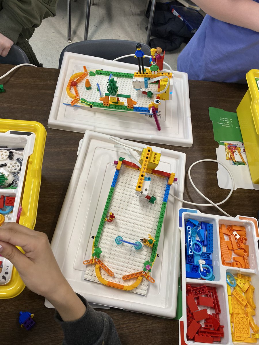 Julie Christ tweet media