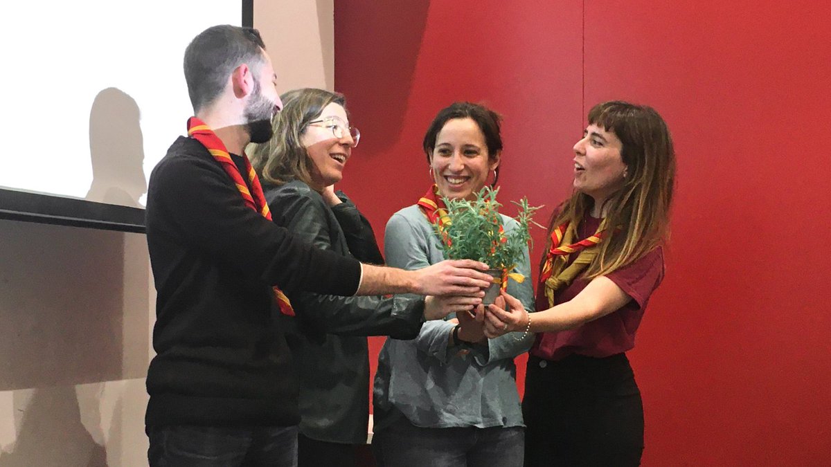 🟣Celebrem la 48a Assemblea General Ordinària de la FCEG!

Aprovem les principals línies de treball d’aquest 2023. Renovem l’equip de presidència i ens acomiadem de  <a href="/petitterradas/">Júlia Petit</a>, <a href="/laurabenseny/">Laura Benseny Cases</a>, <a href="/DavidGMaurel/">David Gómez i Maurel 🏳️‍🌈</a> i Andrea Castillo. Gràcies per tot!

🪴Nous càrrecs i nous reptes!