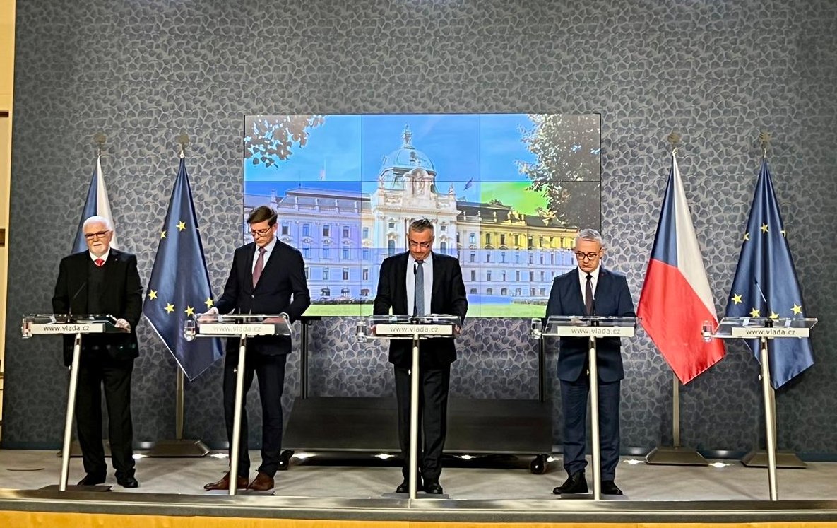 Svaz průmyslu a dopravy ČR (@svazprumyslu) on Twitter photo Zástupci zaměstnavatelů projednali na <a href="/tripartita_cz/">tripartita</a> opatření v oblasti cen energie, analýzu reálných dopadů ekologické legislativy EU, implementaci evropských fondů a stav výstavby dopravní infrastruktury. Více v TZ: bit.ly/3ZniQUr Zástupci zaměstnavatelů projednali na <a href="/tripartita_cz/">tripartita</a> opatření v oblasti cen energie, analýzu reálných dopadů ekologické legislativy EU, implementaci evropských fondů a stav výstavby dopravní infrastruktury. Více v TZ: bit.ly/3ZniQUr