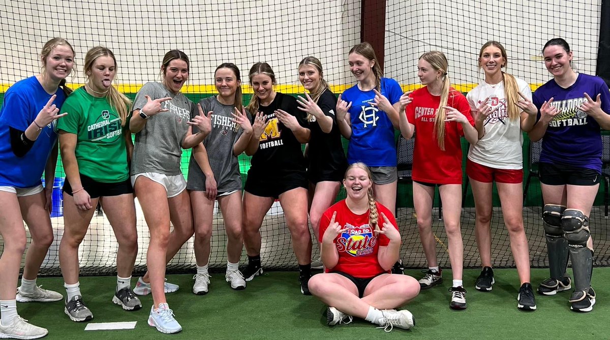 Shockwaves2024's tweet image. Last practice for the Shockwaves before HS season starts.  They will go their different ways representing Fishers, Noblesville, Heritage Christian, McCutcheon, Brownsburg, Center Grove, Cathedral, South Dearborn, Franklin Monroe-OH, and Roncalli.  Go get ‘em Shockwaves! #KSA